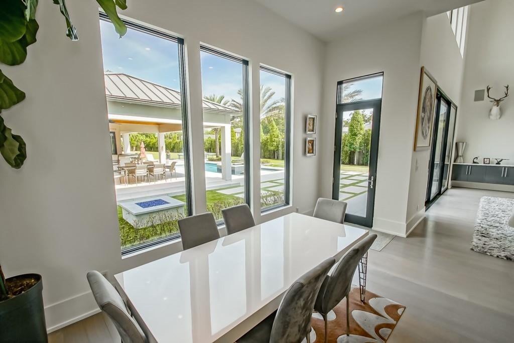 River Ridge, Louisiana, 70123, United States, 5 Bedrooms Bedrooms, ,4 BathroomsBathrooms,Residential,Active,1953285