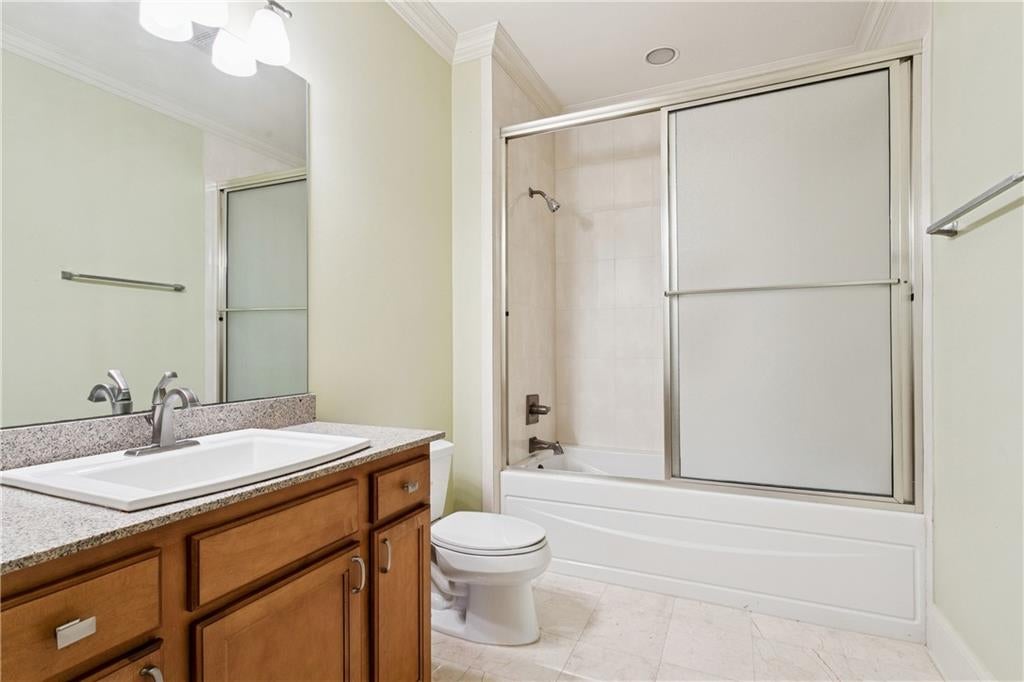 Harahan, Louisiana, 70123, United States, 4 Bedrooms Bedrooms, ,4 BathroomsBathrooms,Residential,Active,2007031