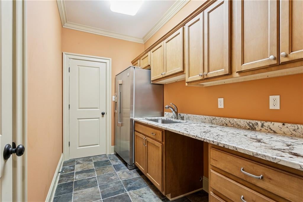 Harahan, Louisiana, 70123, United States, 4 Bedrooms Bedrooms, ,4 BathroomsBathrooms,Residential,Active,2007031