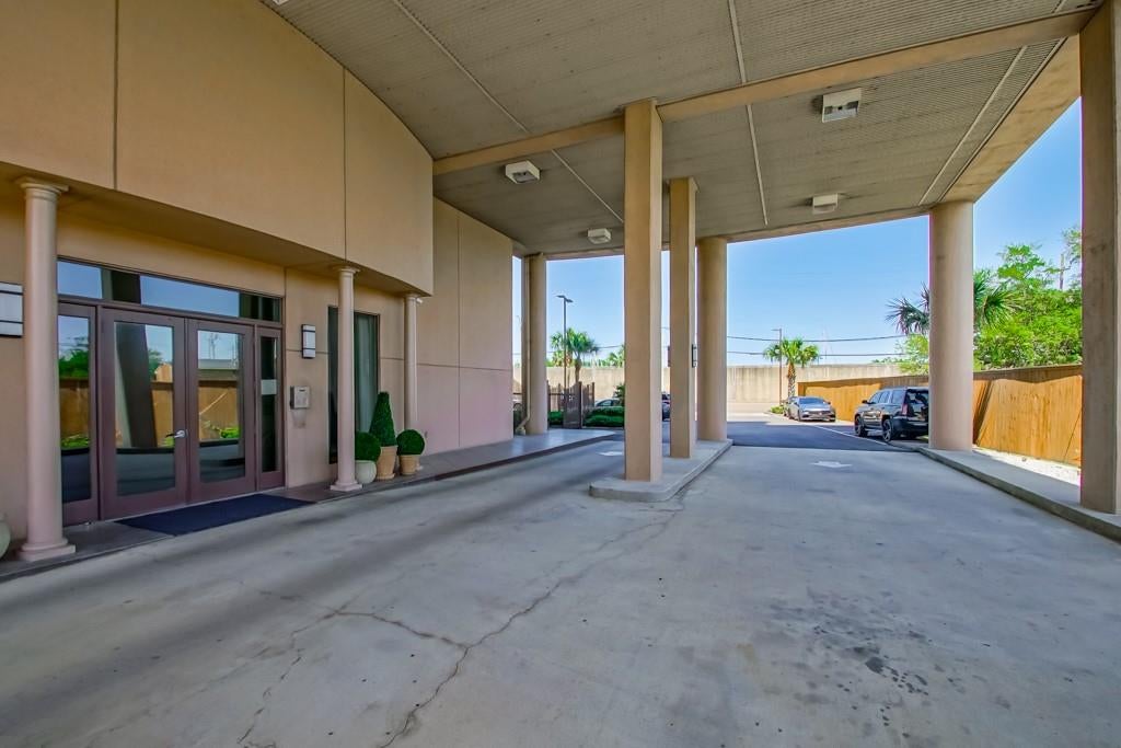 New Orleans, Louisiana, 70124, United States, 2 Bedrooms Bedrooms, ,3 BathroomsBathrooms,Residential,Active,2008338