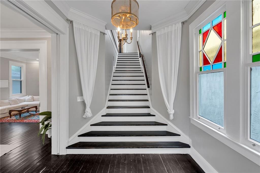 New Orleans, Louisiana, 70115, United States, 5 Bedrooms Bedrooms, ,4 BathroomsBathrooms,Residential,Active,1892595