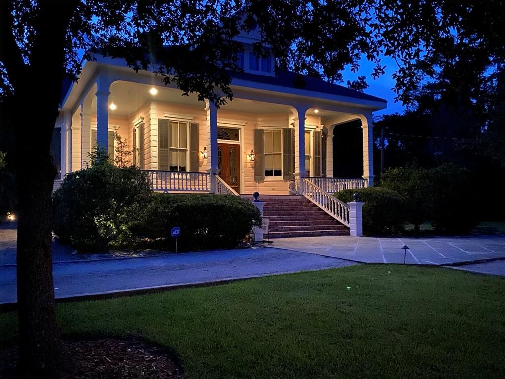 Covington, Louisiana, 70435, United States, 4 Bedrooms Bedrooms, ,5 BathroomsBathrooms,Residential,Active,1936635