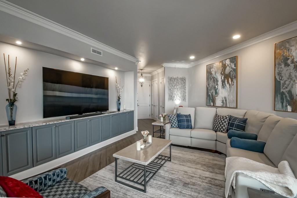 New Orleans, Louisiana, 70124, United States, 2 Bedrooms Bedrooms, ,3 BathroomsBathrooms,Residential,Active,2008338