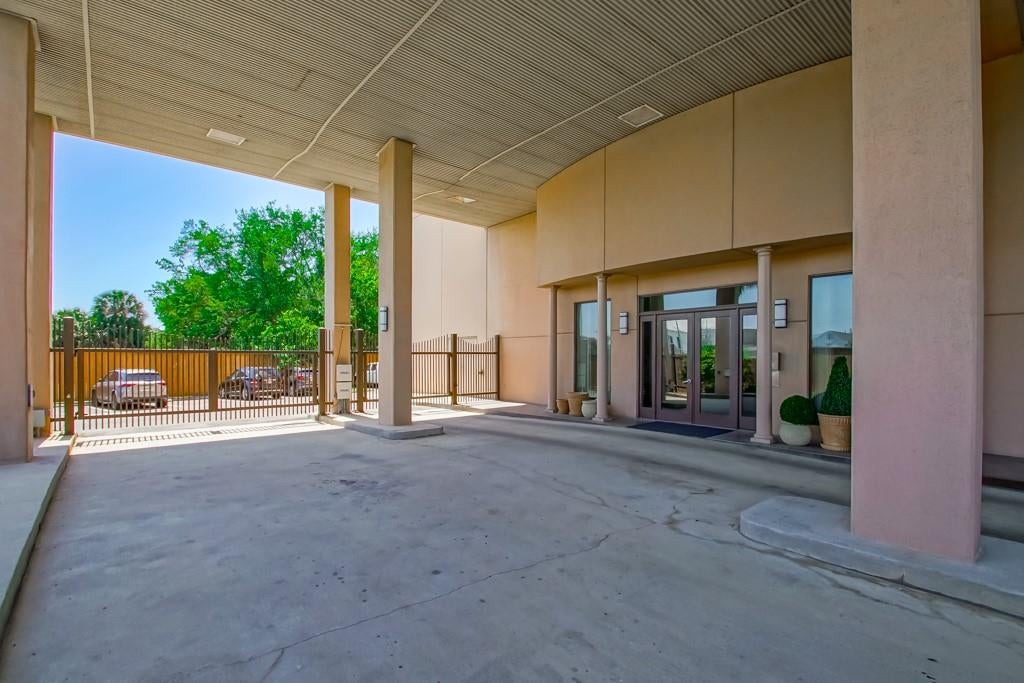 New Orleans, Louisiana, 70124, United States, 2 Bedrooms Bedrooms, ,3 BathroomsBathrooms,Residential,Active,2008338