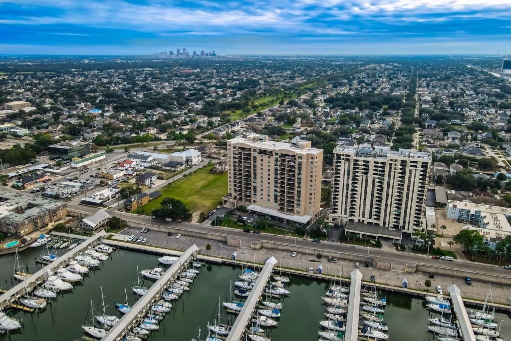 New Orleans, Louisiana, 70124, United States, 2 Bedrooms Bedrooms, ,3 BathroomsBathrooms,Residential,Active,2008338