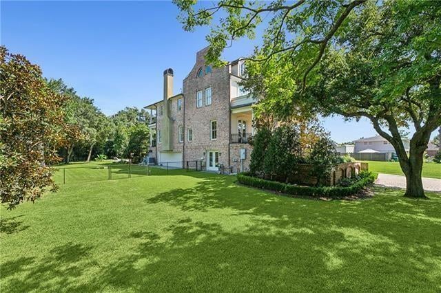 River Ridge, Louisiana, 70123, United States, 4 Bedrooms Bedrooms, ,5 BathroomsBathrooms,Residential,Active,2009854