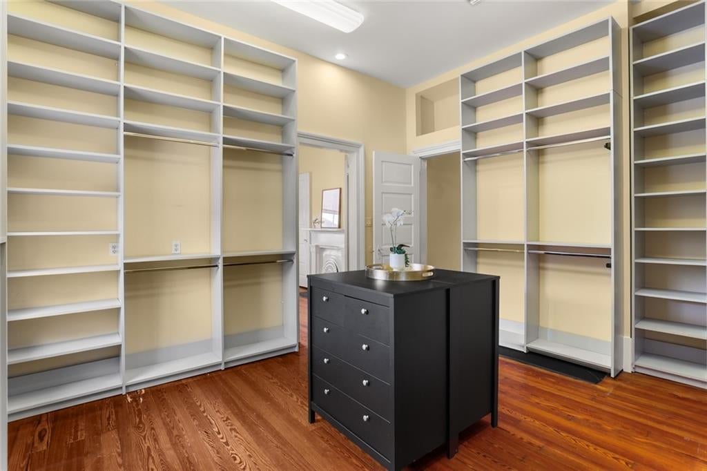 New Orleans, Louisiana, 70119, United States, 6 Bedrooms Bedrooms, ,6 BathroomsBathrooms,Residential,Active,1959548