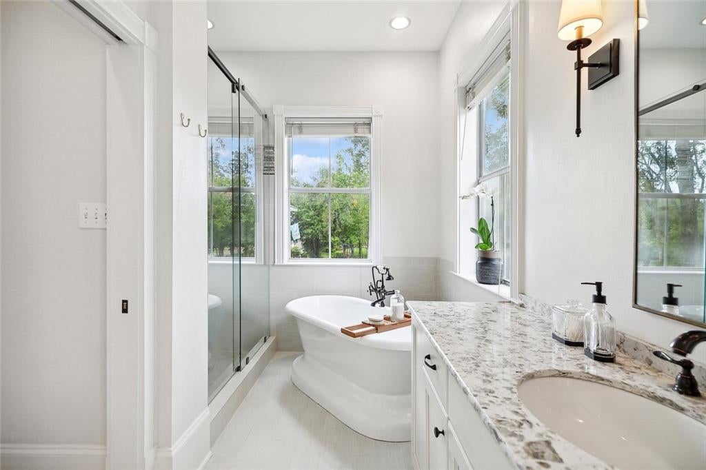 Mandeville, Louisiana, 70448, United States, 4 Bedrooms Bedrooms, ,5 BathroomsBathrooms,Residential,Active,1941106