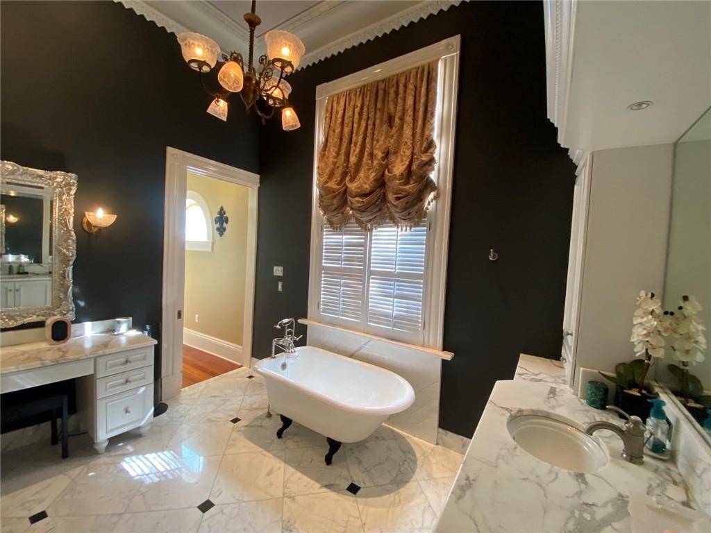 Covington, Louisiana, 70435, United States, 4 Bedrooms Bedrooms, ,5 BathroomsBathrooms,Residential,Active,1936635