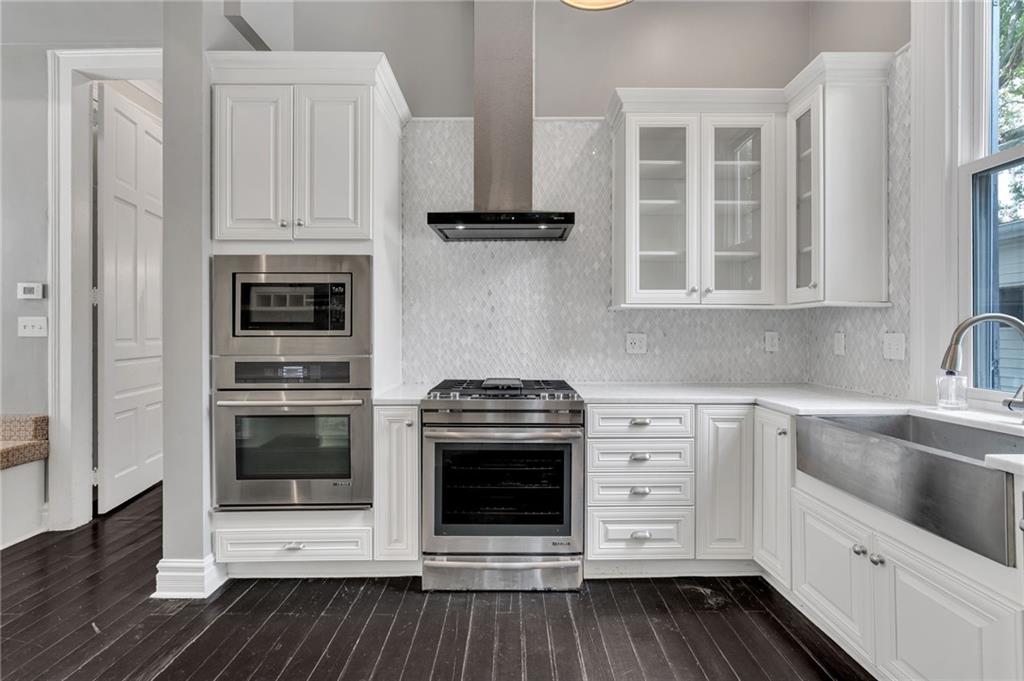 New Orleans, Louisiana, 70115, United States, 5 Bedrooms Bedrooms, ,4 BathroomsBathrooms,Residential,Active,1892595