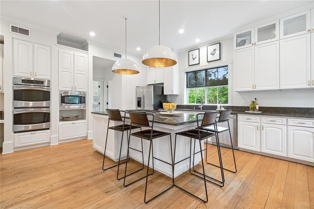 Mandeville, Louisiana, 70448, United States, 4 Bedrooms Bedrooms, ,5 BathroomsBathrooms,Residential,Active,1941106