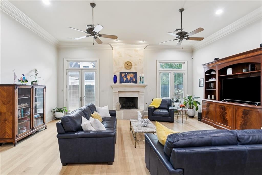 Metairie, Louisiana, 70005, United States, 4 Bedrooms Bedrooms, ,4 BathroomsBathrooms,Residential,Active,1907968