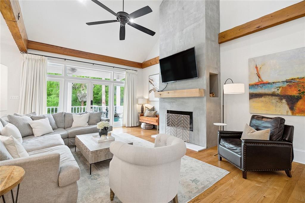 Mandeville, Louisiana, 70448, United States, 4 Bedrooms Bedrooms, ,5 BathroomsBathrooms,Residential,Active,1941106