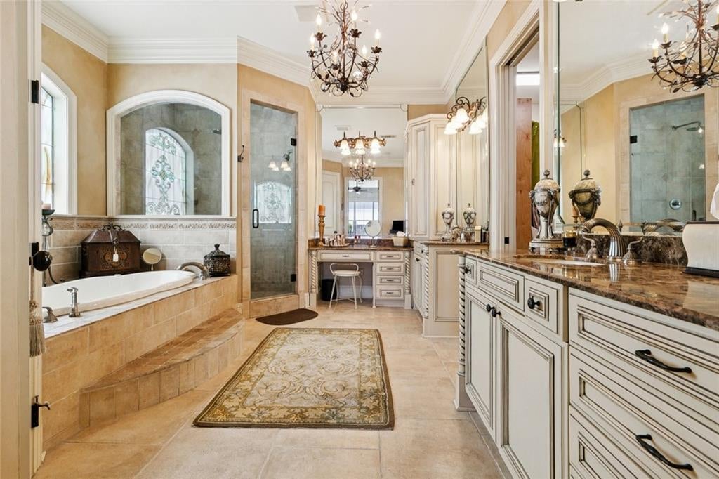 Kenner, Louisiana, 70065, United States, 3 Bedrooms Bedrooms, ,4 BathroomsBathrooms,Residential,Active,1961901