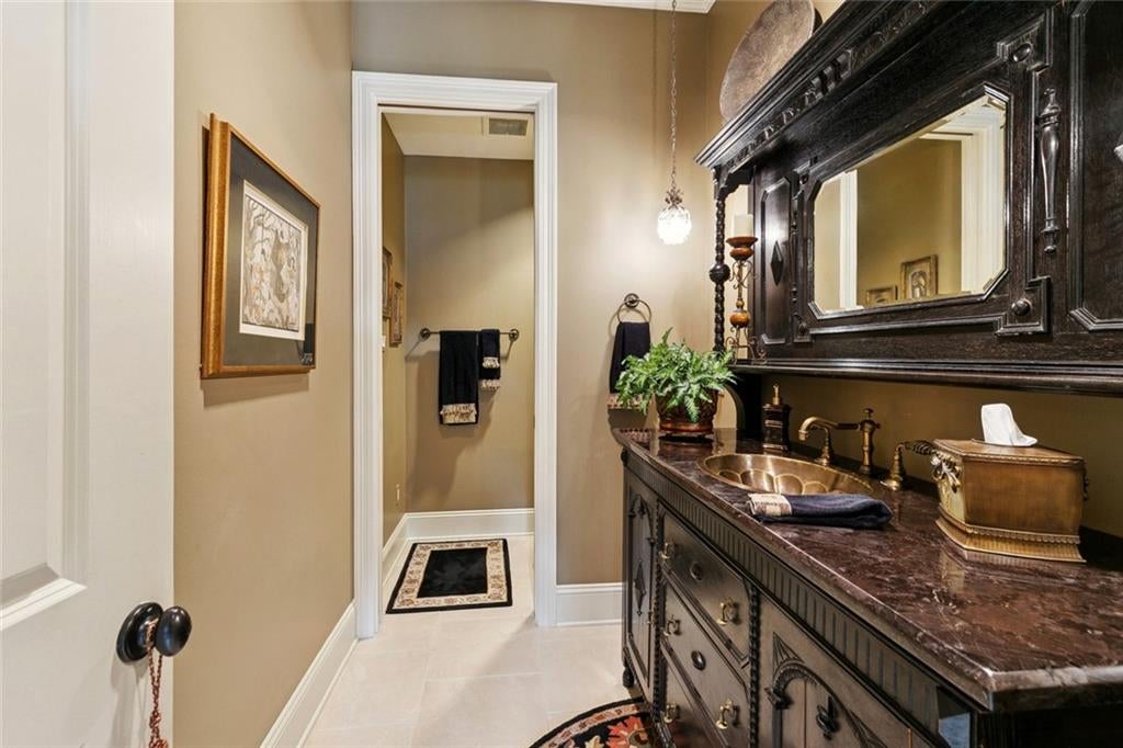 Kenner, Louisiana, 70065, United States, 3 Bedrooms Bedrooms, ,4 BathroomsBathrooms,Residential,Active,1961901