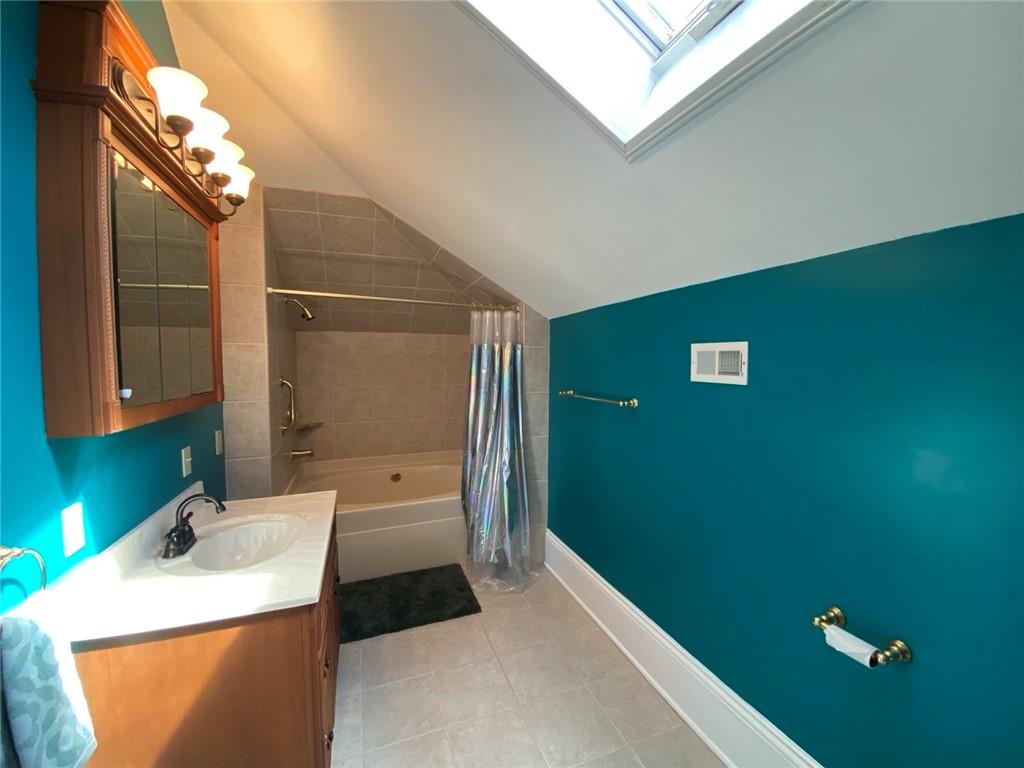 Covington, Louisiana, 70435, United States, 4 Bedrooms Bedrooms, ,5 BathroomsBathrooms,Residential,Active,1936635