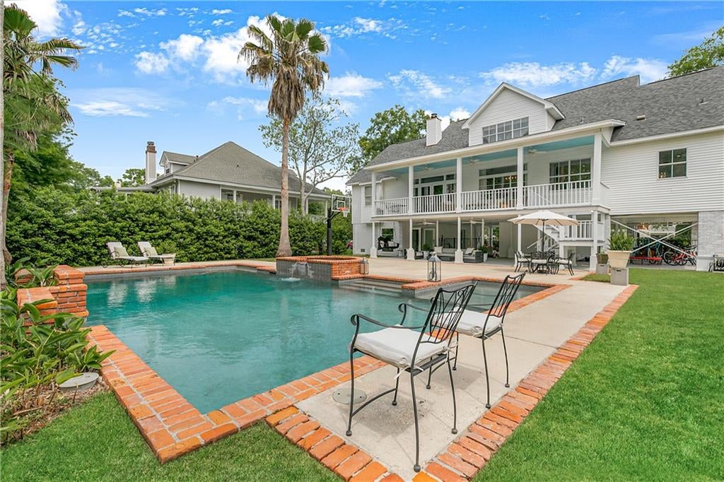 Mandeville, Louisiana, 70448, United States, 4 Bedrooms Bedrooms, ,5 BathroomsBathrooms,Residential,Active,1941106