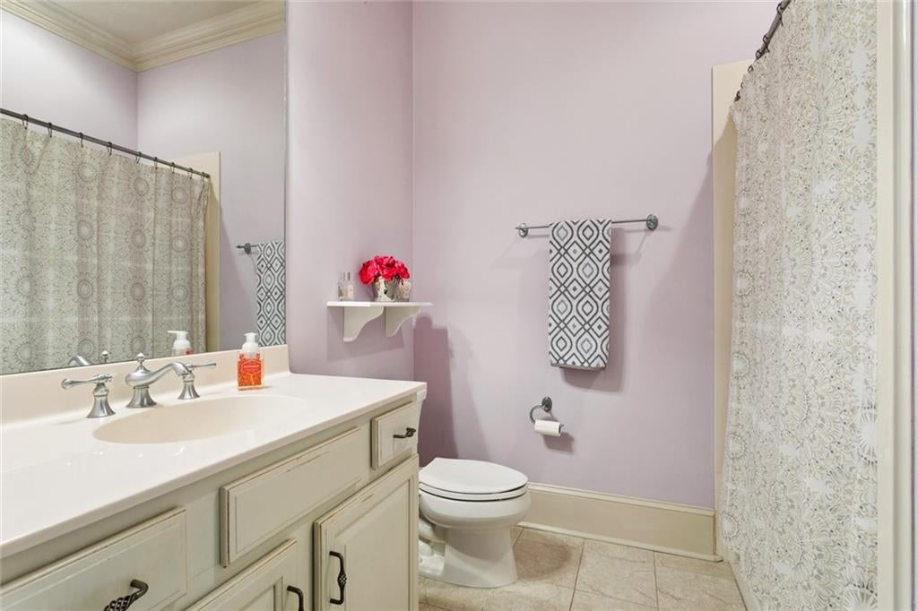 Metairie, Louisiana, 70005, United States, 4 Bedrooms Bedrooms, ,4 BathroomsBathrooms,Residential,Active,1907968