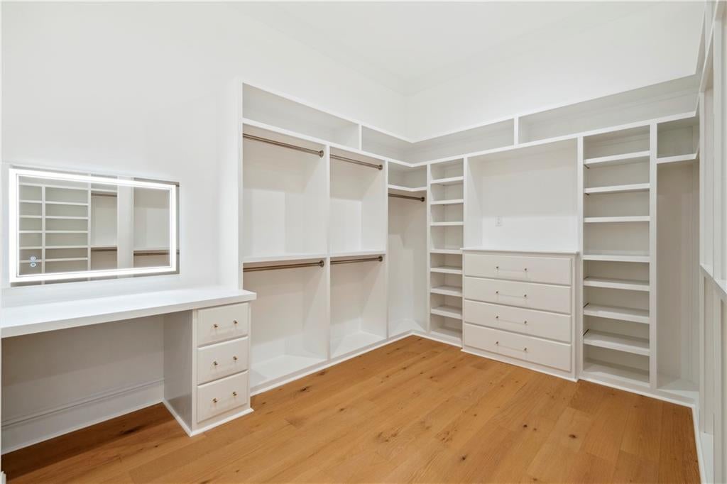 New Orleans, Louisiana, 70124, United States, 6 Bedrooms Bedrooms, ,6 BathroomsBathrooms,Residential,Active,1849202