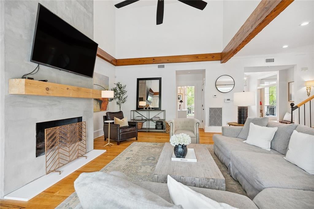 Mandeville, Louisiana, 70448, United States, 4 Bedrooms Bedrooms, ,5 BathroomsBathrooms,Residential,Active,1941106