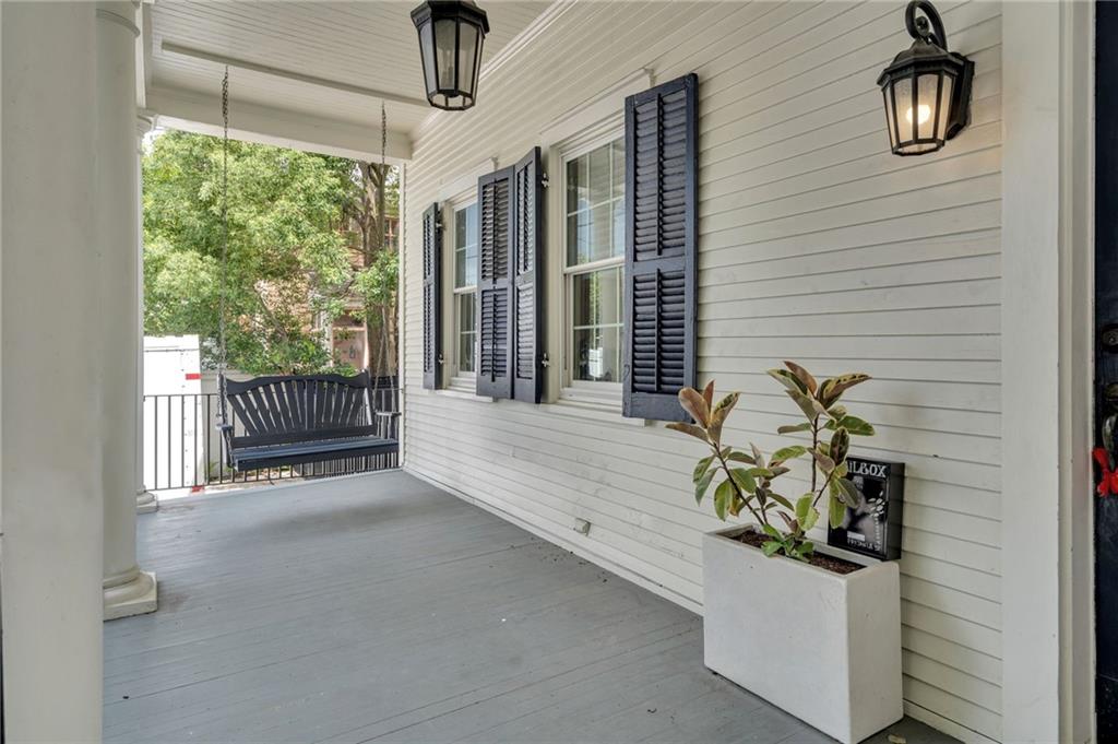 New Orleans, Louisiana, 70115, United States, 5 Bedrooms Bedrooms, ,4 BathroomsBathrooms,Residential,Active,1892595