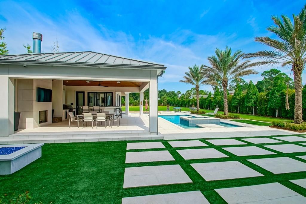 River Ridge, Louisiana, 70123, United States, 5 Bedrooms Bedrooms, ,4 BathroomsBathrooms,Residential,Active,1953285