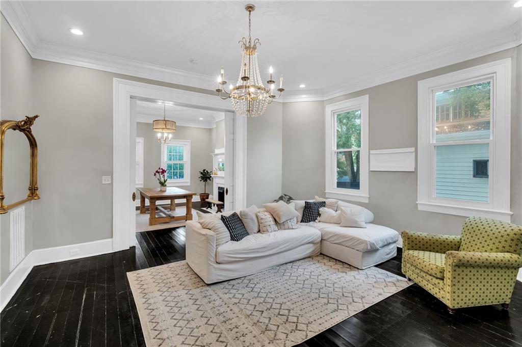 New Orleans, Louisiana, 70115, United States, 5 Bedrooms Bedrooms, ,4 BathroomsBathrooms,Residential,Active,1892595