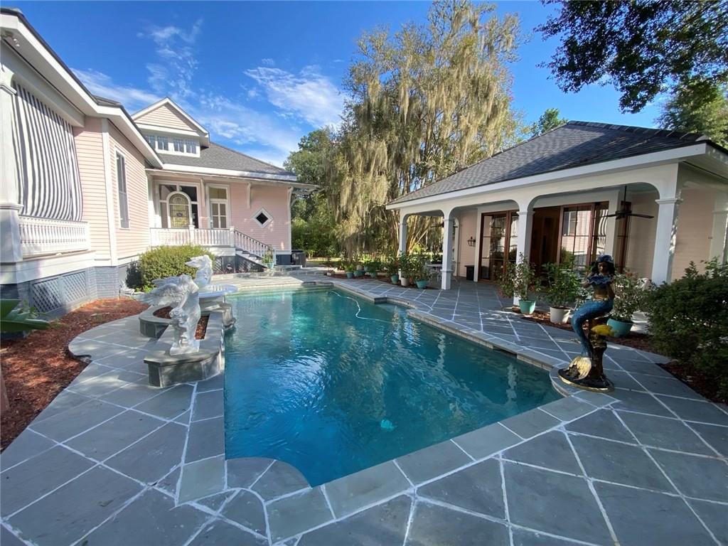 Covington, Louisiana, 70435, United States, 4 Bedrooms Bedrooms, ,5 BathroomsBathrooms,Residential,Active,1936635