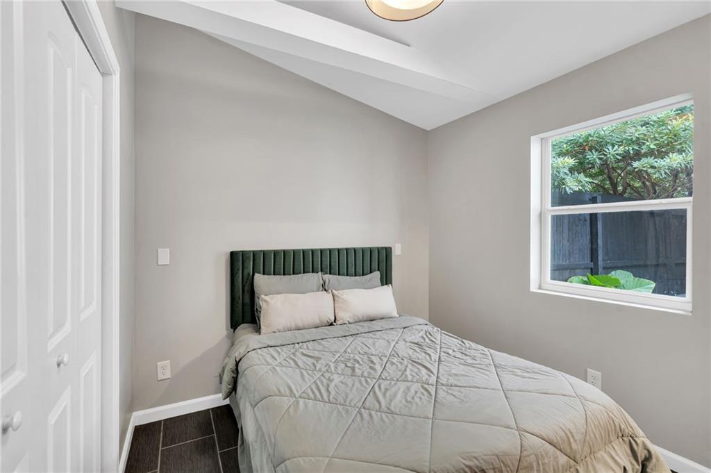 New Orleans, Louisiana, 70115, United States, 5 Bedrooms Bedrooms, ,4 BathroomsBathrooms,Residential,Active,1892595