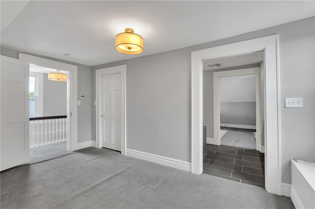 New Orleans, Louisiana, 70115, United States, 5 Bedrooms Bedrooms, ,4 BathroomsBathrooms,Residential,Active,1892595