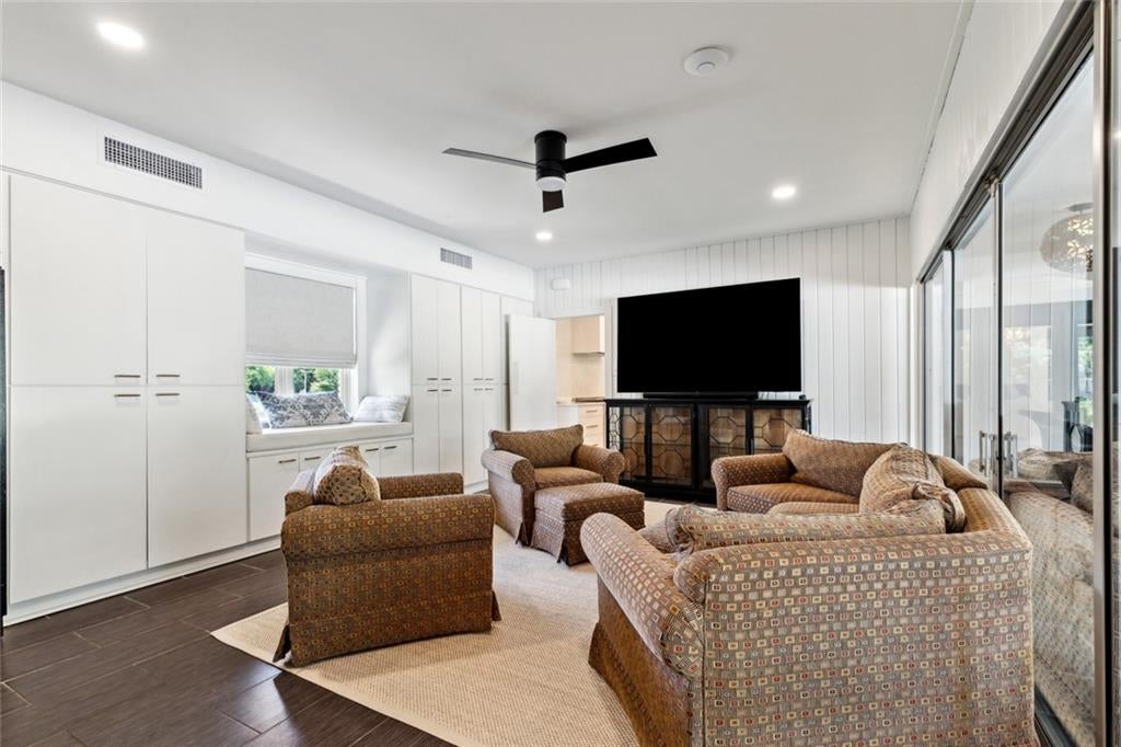 Hammond, Louisiana, 70401, United States, ,5 BathroomsBathrooms,Residential,Active,1820427