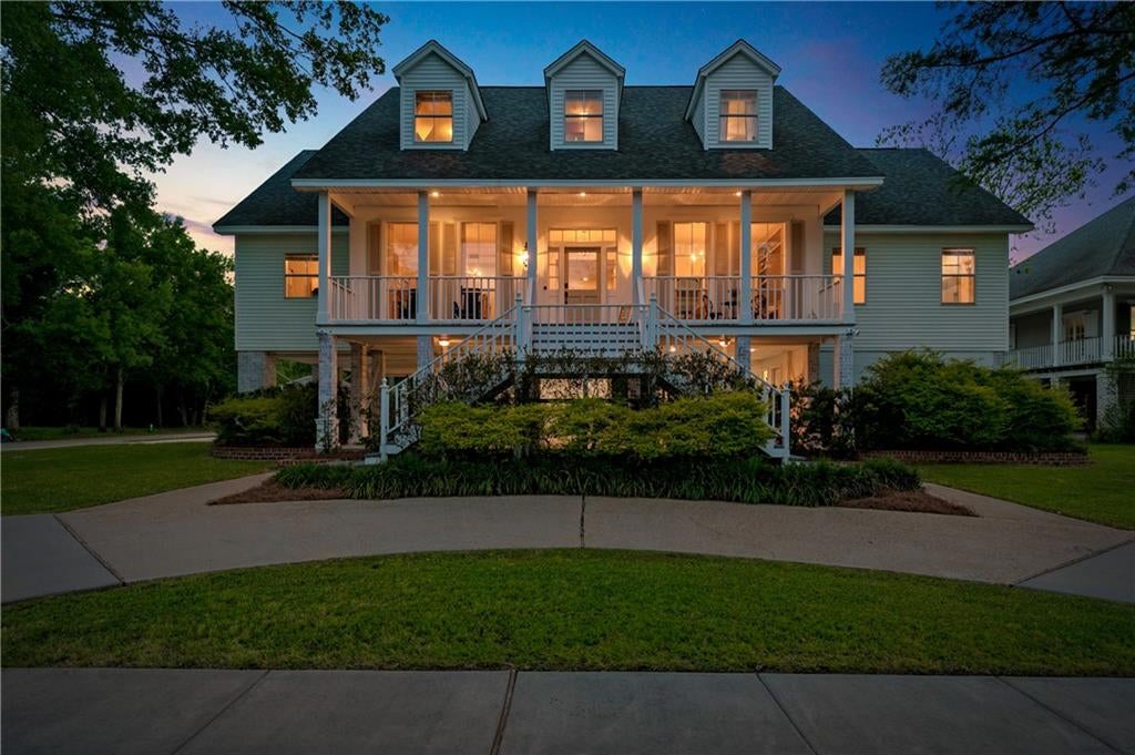 Mandeville, Louisiana, 70448, United States, 4 Bedrooms Bedrooms, ,5 BathroomsBathrooms,Residential,Active,1941106