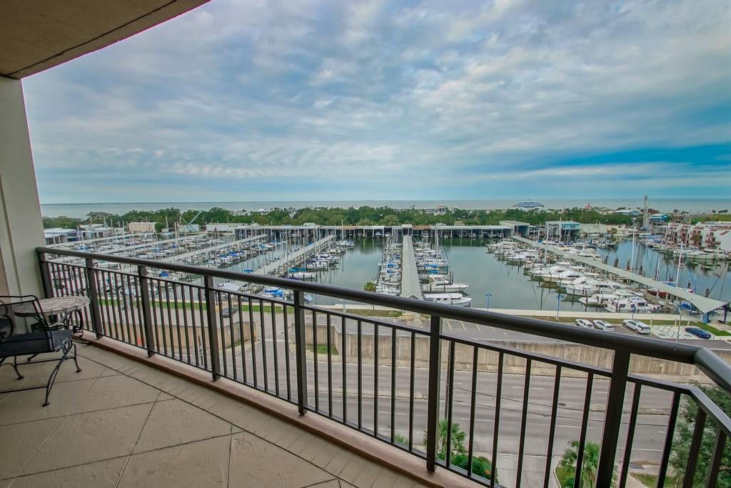 New Orleans, Louisiana, 70124, United States, 2 Bedrooms Bedrooms, ,3 BathroomsBathrooms,Residential,Active,2008338