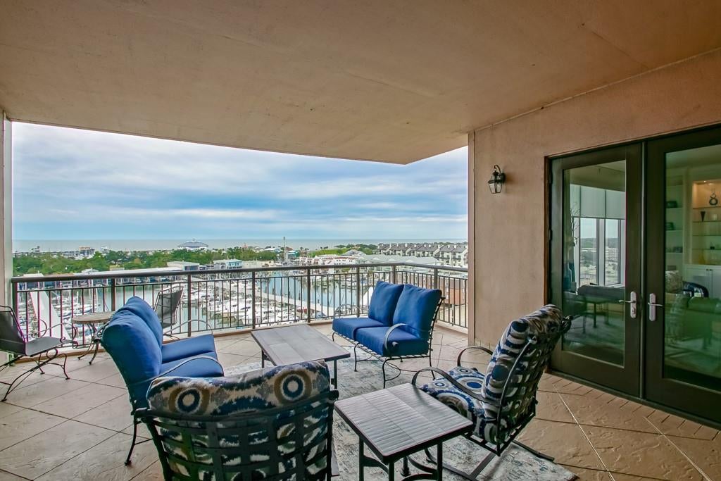 New Orleans, Louisiana, 70124, United States, 2 Bedrooms Bedrooms, ,3 BathroomsBathrooms,Residential,Active,2008338