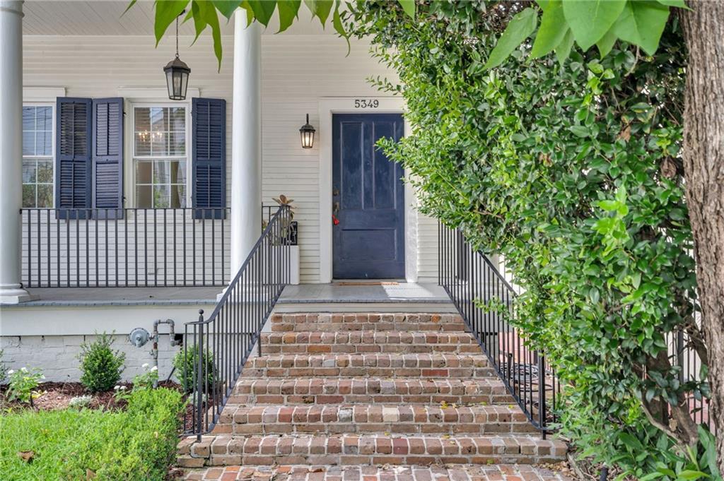 New Orleans, Louisiana, 70115, United States, 5 Bedrooms Bedrooms, ,4 BathroomsBathrooms,Residential,Active,1892595