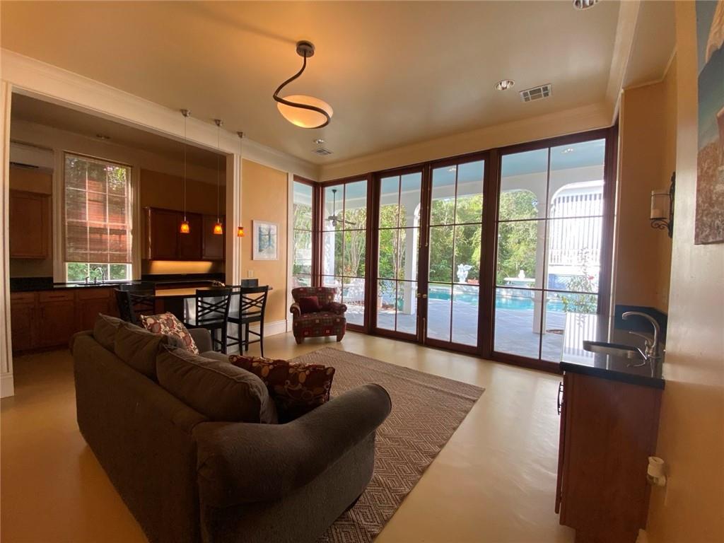 Covington, Louisiana, 70435, United States, 4 Bedrooms Bedrooms, ,5 BathroomsBathrooms,Residential,Active,1936635