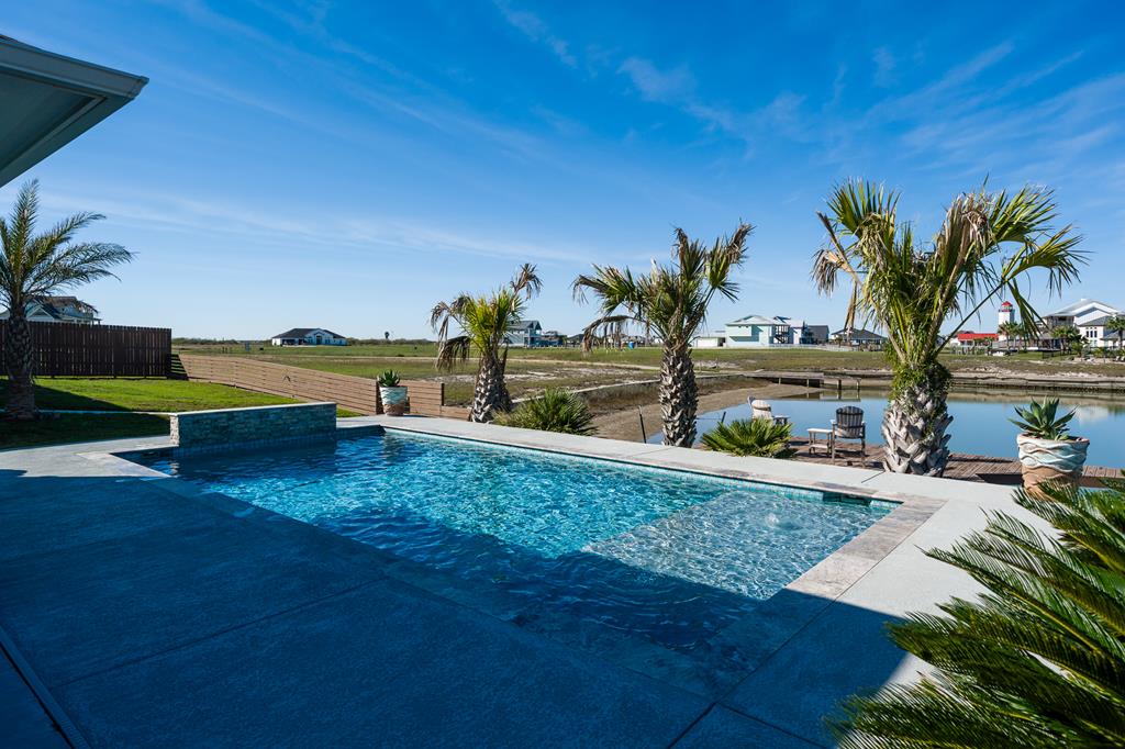 Rockport, Texas, 78382, United States, 5 Bedrooms Bedrooms, ,5 BathroomsBathrooms,Residential,Active,2008732