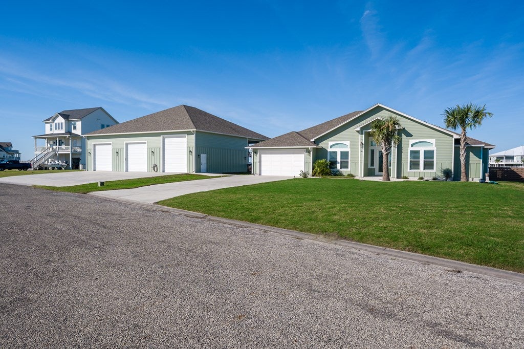 Rockport, Texas, 78382, United States, 5 Bedrooms Bedrooms, ,5 BathroomsBathrooms,Residential,Active,2008732