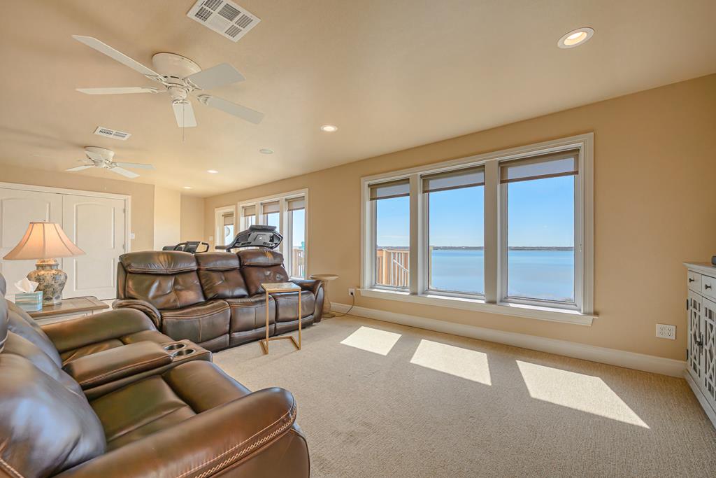 Rockport, Texas, 78382, United States, 5 Bedrooms Bedrooms, ,4 BathroomsBathrooms,Residential,Active,1723082