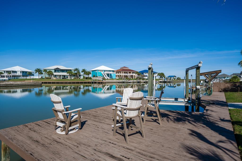 Rockport, Texas, 78382, United States, 5 Bedrooms Bedrooms, ,5 BathroomsBathrooms,Residential,Active,2008732