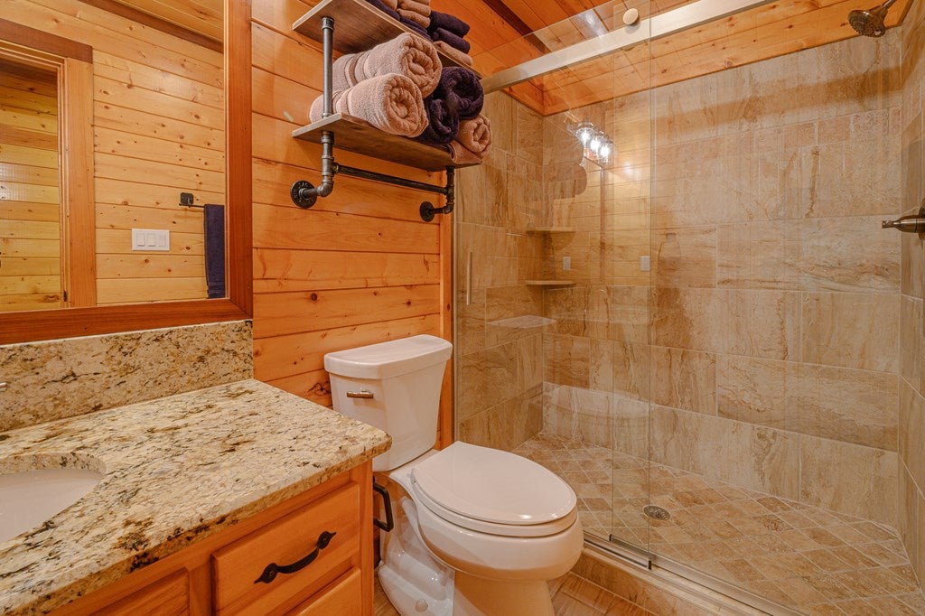 Rockport, Texas, 78382, United States, 3 Bedrooms Bedrooms, ,4 BathroomsBathrooms,Residential,Active,1929924