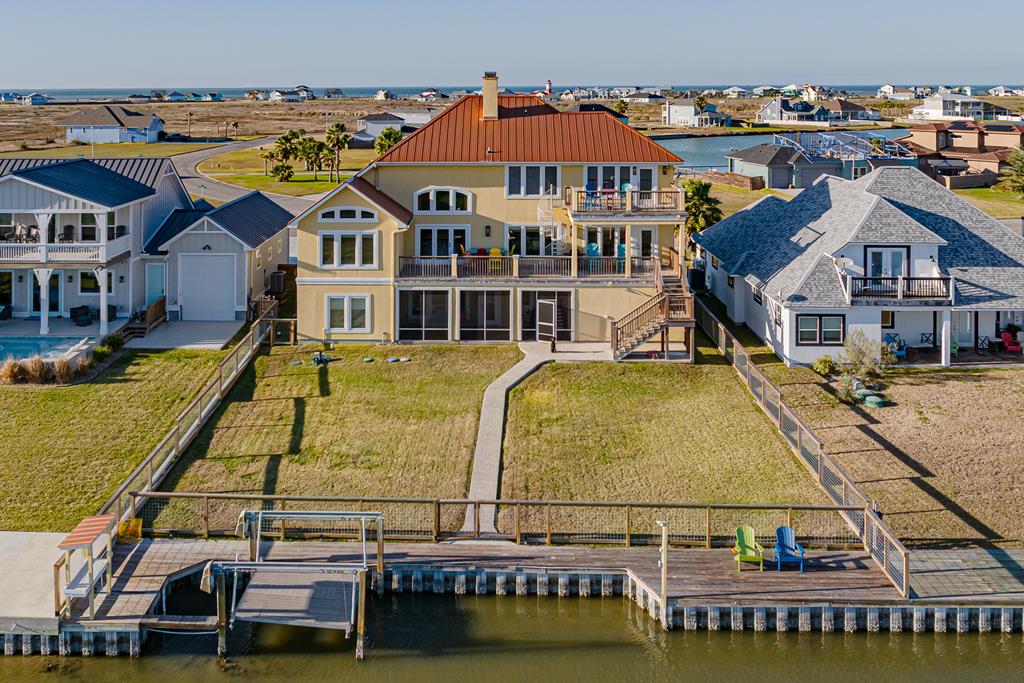Rockport, Texas, 78382, United States, 5 Bedrooms Bedrooms, ,4 BathroomsBathrooms,Residential,Active,1723082