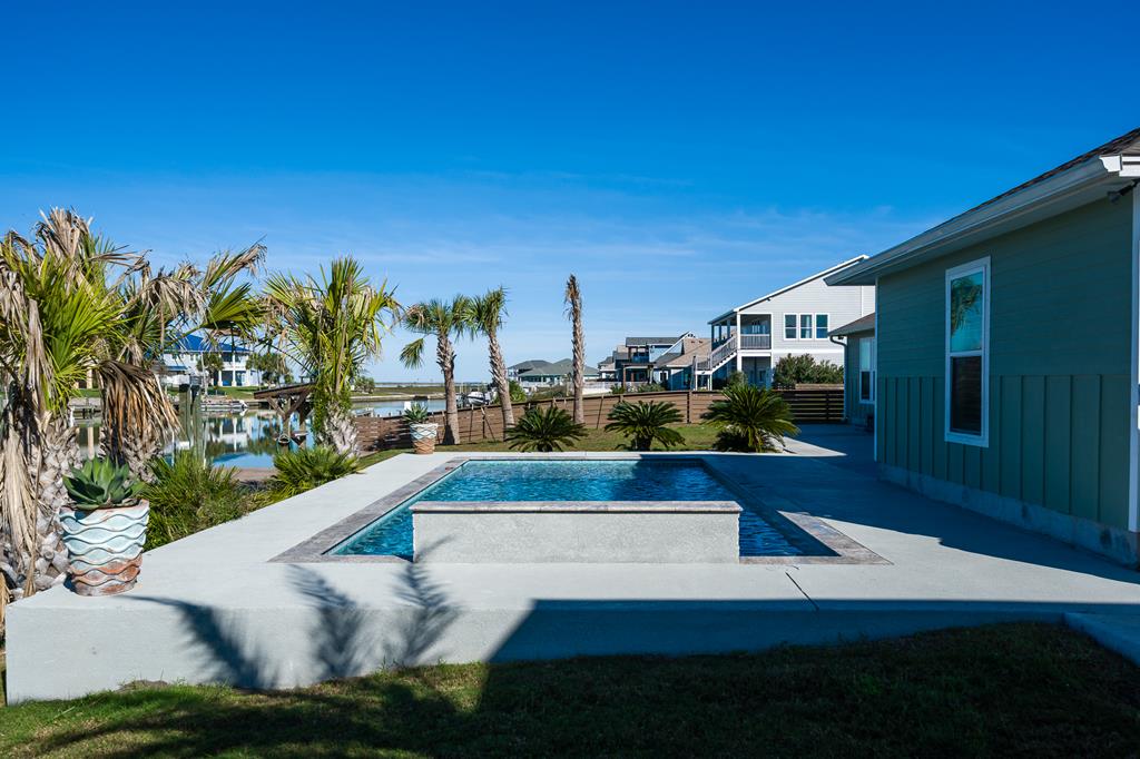 Rockport, Texas, 78382, United States, 5 Bedrooms Bedrooms, ,5 BathroomsBathrooms,Residential,Active,2008732