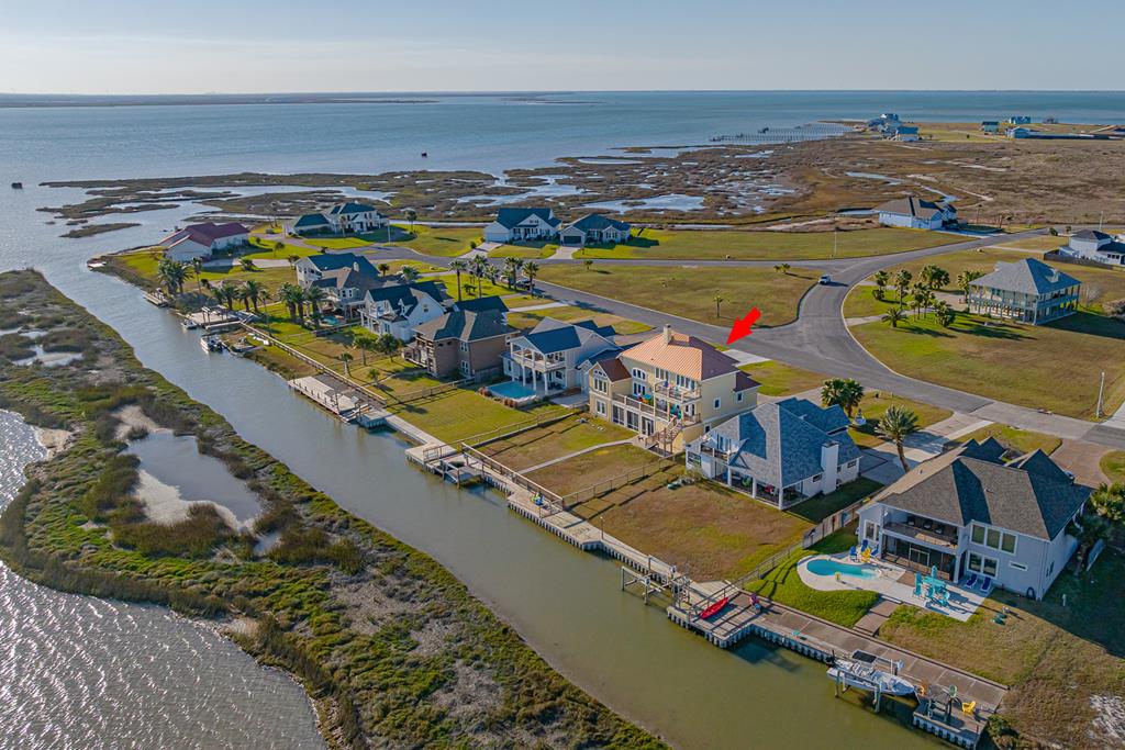 Rockport, Texas, 78382, United States, 5 Bedrooms Bedrooms, ,4 BathroomsBathrooms,Residential,Active,1723082