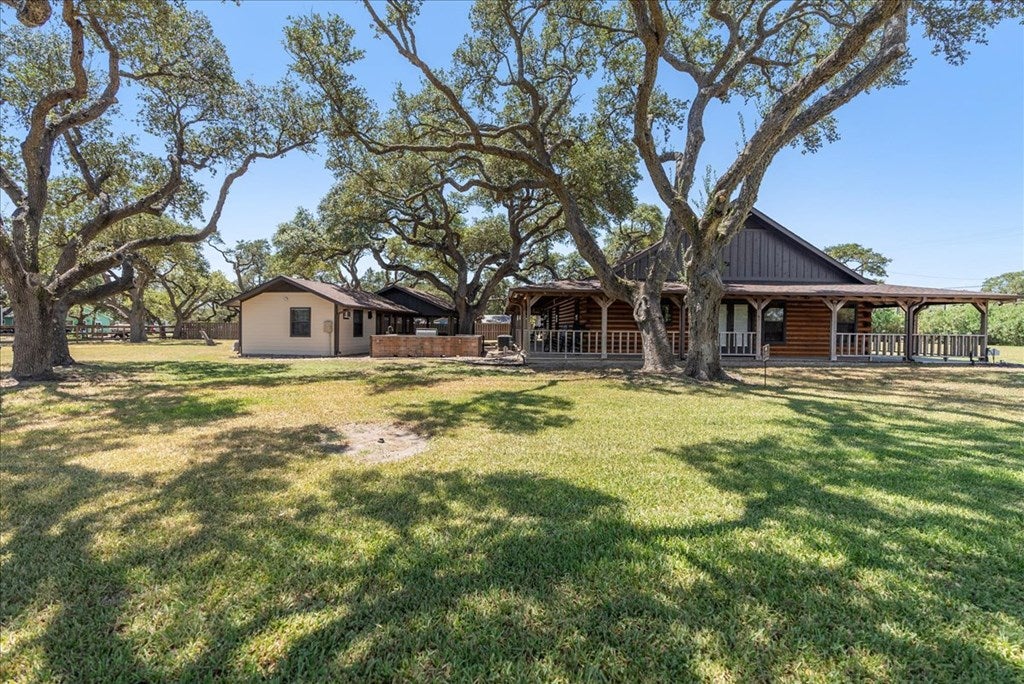 Rockport, Texas, 78382, United States, 3 Bedrooms Bedrooms, ,4 BathroomsBathrooms,Residential,Active,1929924