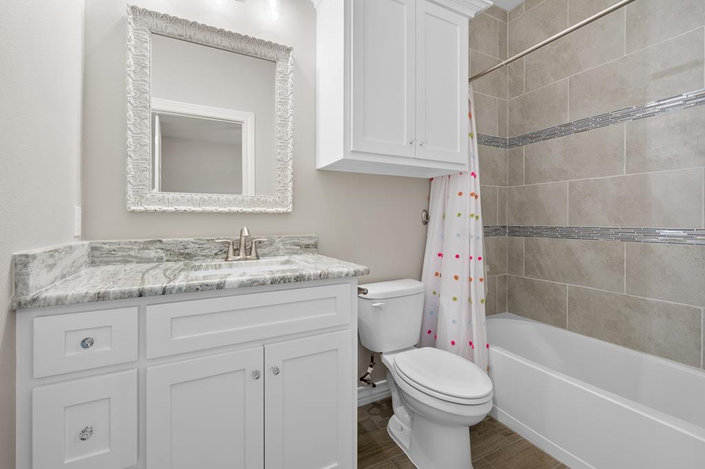 Rockport, Texas, 78382, United States, 5 Bedrooms Bedrooms, ,5 BathroomsBathrooms,Residential,Active,2008732