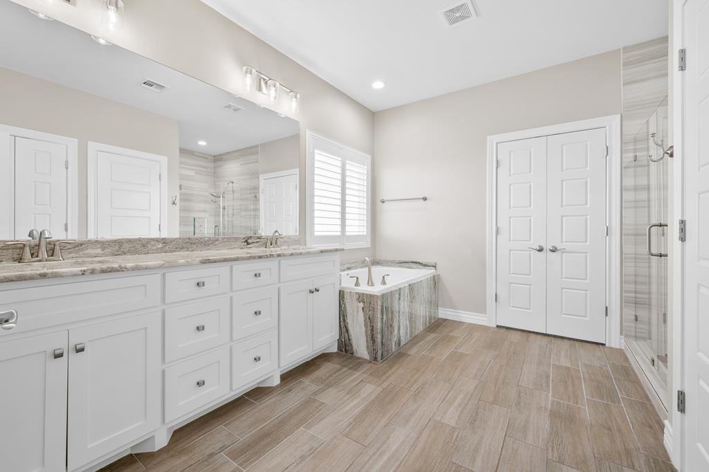 Rockport, Texas, 78382, United States, 5 Bedrooms Bedrooms, ,5 BathroomsBathrooms,Residential,Active,2008732