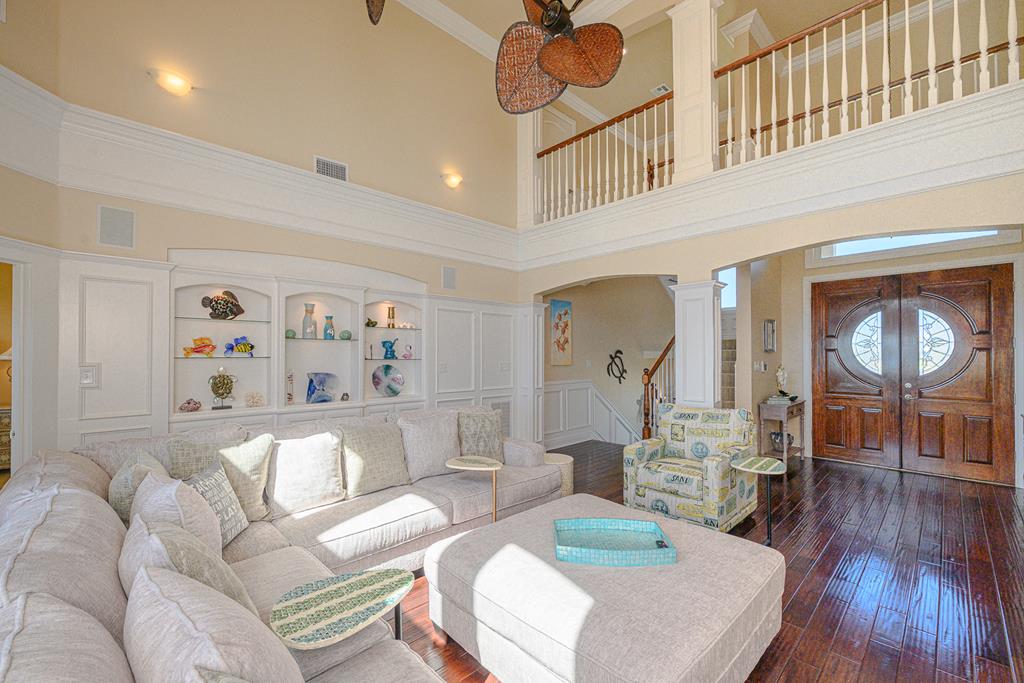 Rockport, Texas, 78382, United States, 5 Bedrooms Bedrooms, ,4 BathroomsBathrooms,Residential,Active,1723082