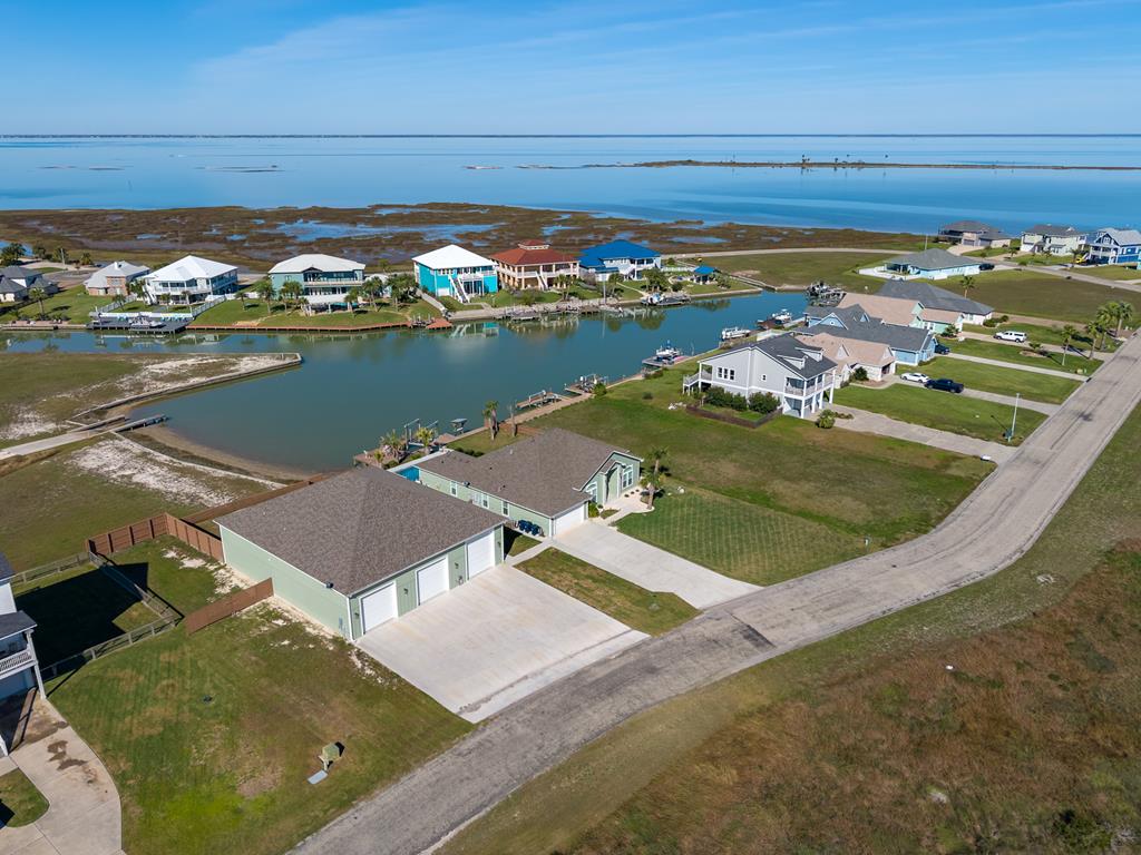 Rockport, Texas, 78382, United States, 5 Bedrooms Bedrooms, ,5 BathroomsBathrooms,Residential,Active,2008732