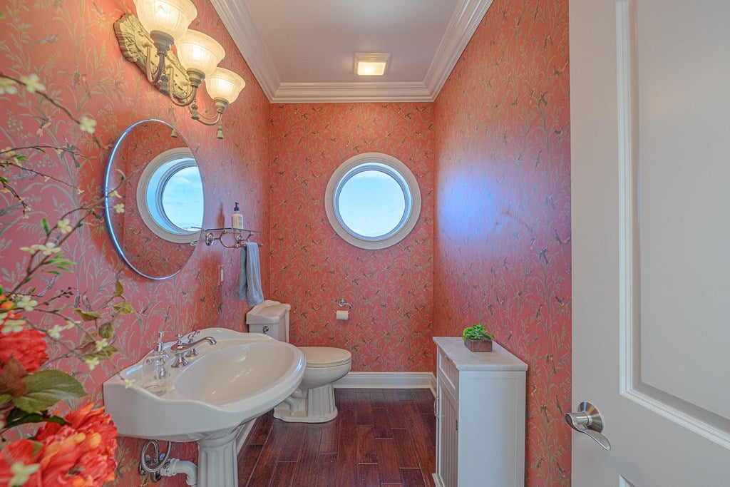 Rockport, Texas, 78382, United States, 5 Bedrooms Bedrooms, ,4 BathroomsBathrooms,Residential,Active,1723082